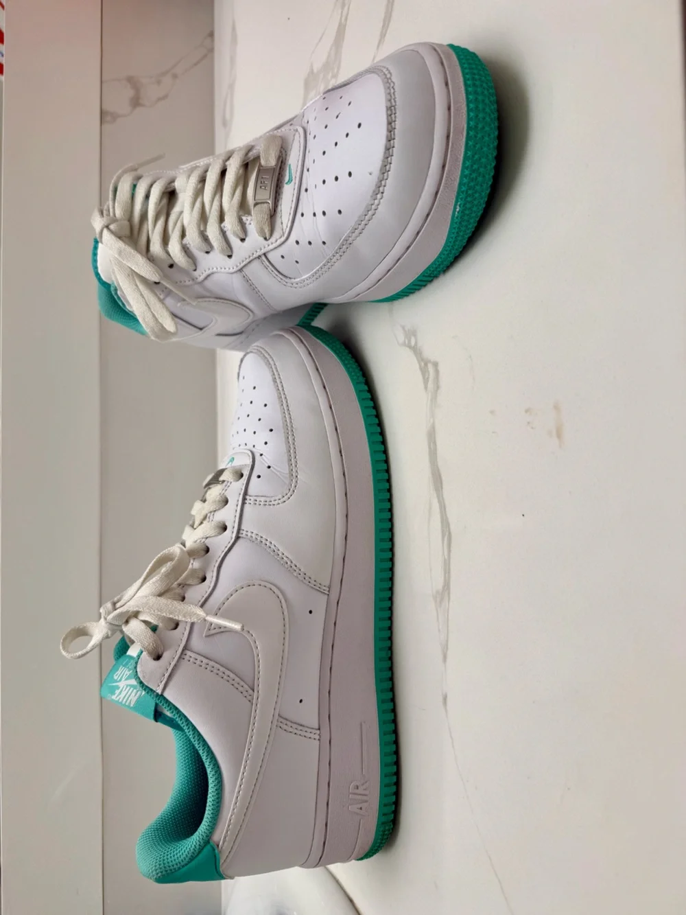 Nike Air Force 1 Low ‘white mint’ Size 9